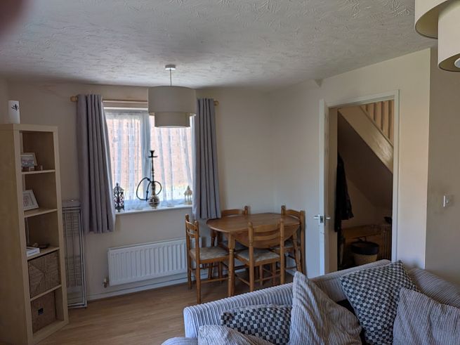 6 Lovell Field Close, Warwick